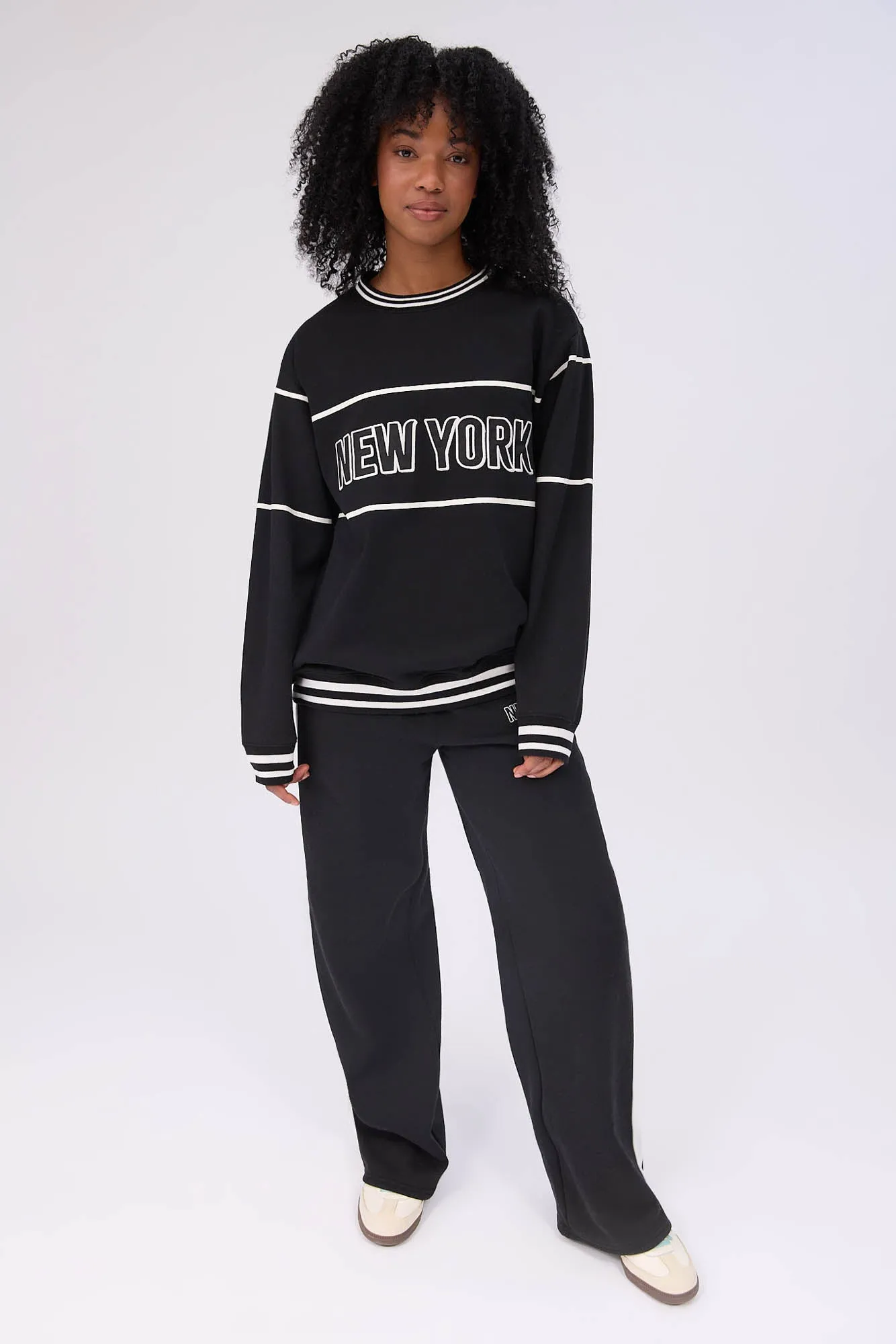 Graphic Crew Neck Sweatshirt